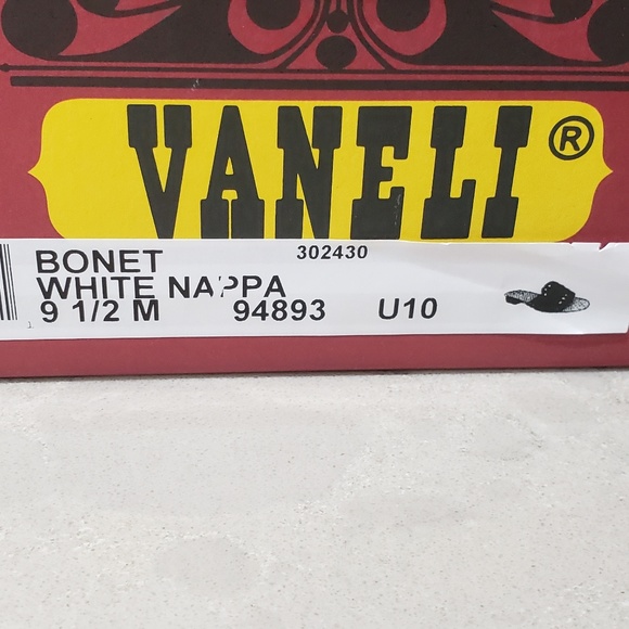 Vaneli white leather sandals with studs - Picture 2 of 2